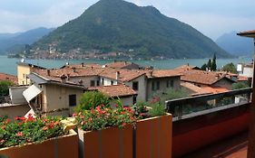 Borgo a Lago